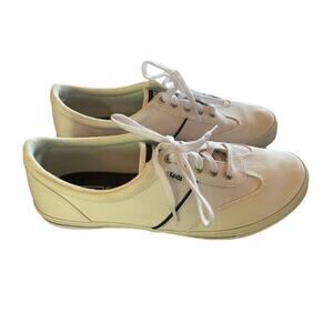 Keds women's white lace up sneaker/shoe. Craze II White. Size 10W. w/box.